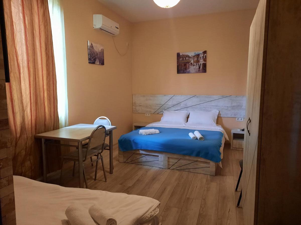Отель 2Floors Тбилиси Экстерьер фото